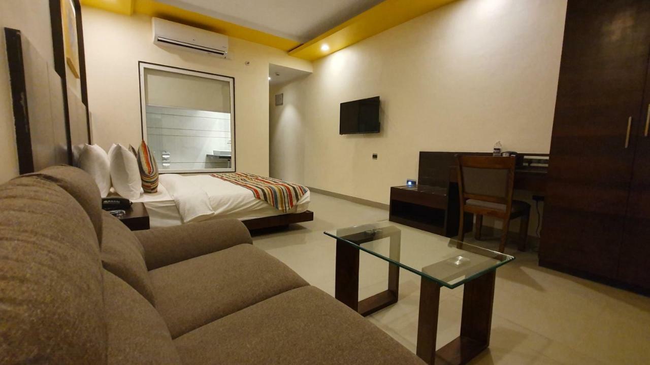 Regenta Central North Goa, Arpora Kültér fotó